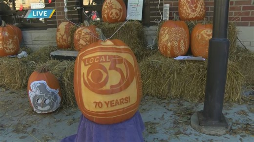 Pumpkins, cocktails, and community: Waupaca celebrates Halloween on Main