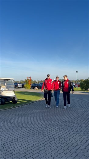 spending time with teammates ❤️ #svwarnemuende #volleyballbundesliga #team #fussball #golf #teammate #bromance #rostock #warnemuende #sports | SV Warnemünde - Volleyball
