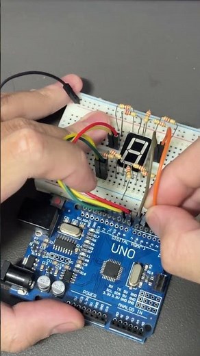 Build Your Own Electronic Dice with Arduino UNO #arduino #circuit #maker #diy