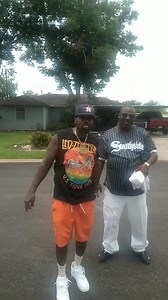 CG IS IN HOUSTON TEXAS ON HERSCHELWOOD ST WITH ARCHIE-LEE of THE SCREWED UP CLICK HERSCHELWOOD HARDHEADS ARCHIE-LEE showing love to Perry Joe, SB and that boy Philly Phil. Longview Texas stand up. | Corey Garrett