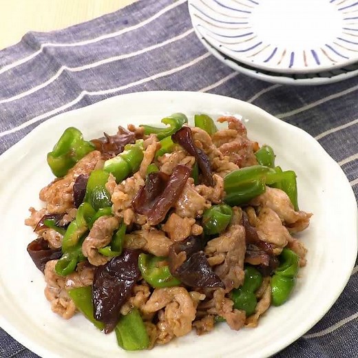 ごはんがすすむ！ 生きくらげと豚肉のオイスター炒めのレシピ動画・作り方 | デリッシュキッチン