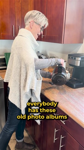 Photomyne gives you an easy way to bring all your printed photos together into one clean digital collection. #Photomyne #digitize #oldphotos #simpletech