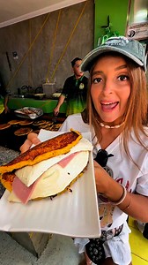 195K views · 3.5K reactions | Las Cachapas Más Grandes de Caracas, Venezuela   #travel #food #comida #fypシ | Edurnyx vlog | Facebook