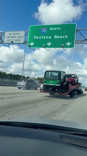 Awesome Jeep Being Towed #jeeps #cars