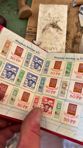 POV: „Ein altes FDGB Buch“ #ostalgie #nostalgie #ddr #osten