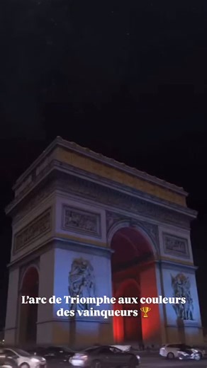 1.8K reactions · 34 shares | L’Arc de Triomphe dans ses habits de lumière pour fêter la victoire du PSG en Ligues des champions  Magnifique ! Source : X #psg #psgint #paris #arcdetriomphedelétoile | Les Pépites de France | Facebook