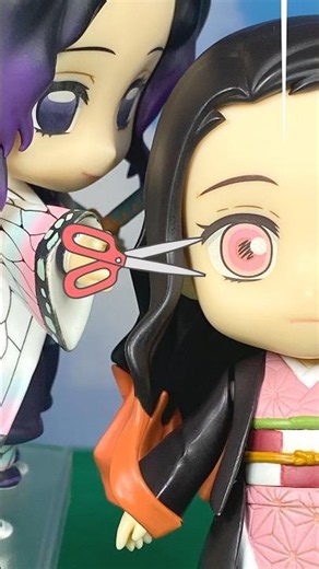 【Demon Slayer】Nezuko gets her hair cut by Shinobu Kocho⁉︎ #demonslayer #kimetsunoyaiba #bangbangbang