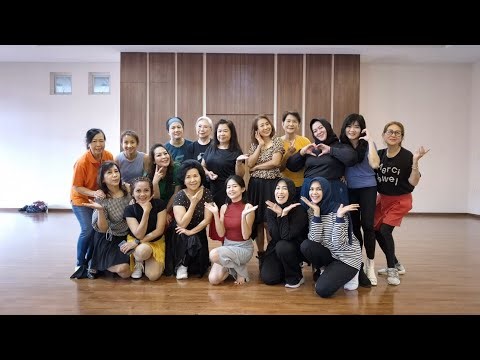 Smooth Line Dance/feat.Rob Thomas-Santana/choreo.Judy Rodgers (USA)/Muse Liners/Oit