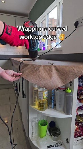 Curved Worktop Edge Wrapping with Vinyl