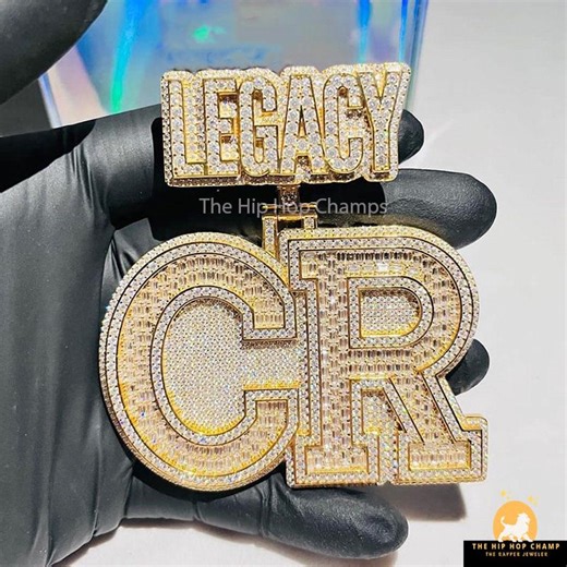 Buy Iced Out 'CR' Moissanite Custom Letter Pendant, 14k Gold Online in India - Etsy