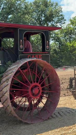 Case 20-40 Prairie tractor plowing 👍 Pinckneyville tractor show #shorts