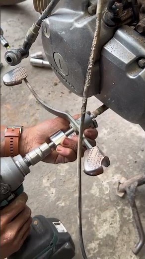 This is a simple tool for removing motorcycle handlebars and cranks.#shorts