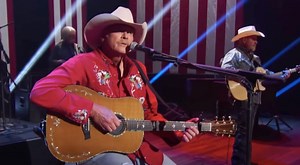 Alan Jackson Delivers Heartfelt Version Of "America The Beautiful" For 4th Of July Special