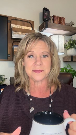 💡 Tech industry growth: Projected to rise 12% annually through 2028 🧠 Cybersecurity boom: Jobs expected to jump 36% — one of the fastest-growing sectors in the U.S. 🏙️ Over 2,000 tech firms relocated from California to Northern Nevada 🏭 Tesla, Google, Apple, Microsoft, and Switch all expanding operations near Reno ⚙️ Tahoe-Reno Industrial Center now recognized as a national “Tech Hub” 🔋 World’s largest lithium deposit nearby — fueling EV and battery innovation 📡 AI data centers booming: Go