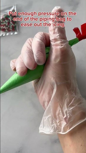 Christmas Tree Sugar Cookie Decorating Tutorial