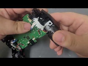 Trigger physically jammed on PS5 controller