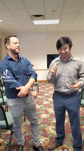 It's Mental Math Monday! Math teacher Jose asks how you would mentally calculate 24×36. #math | Learning Math with Howie Hua