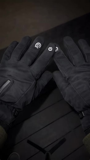 Top Heated Gloves for Winter Sports Enthusiasts