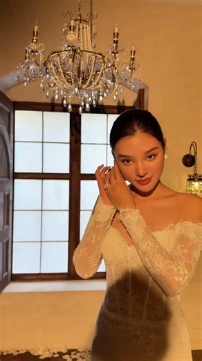 Surprise! Bride Gets Earring Pierced in a Sweet Wedding Moment [SAN Sheng Shi] Wedding Ear