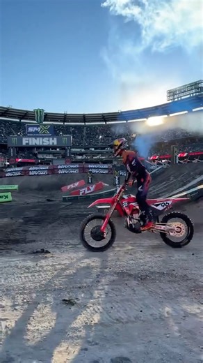 Next up is AMA Supercross Round 2, taking place this Saturday in San Diego! Don’t miss their incredible action! #Honda #CRF450RWE #CRF250RWE | HRC - Honda Racing Corporation