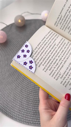 DIY Flower Corner Bookmark 💜 #diy #bookmark