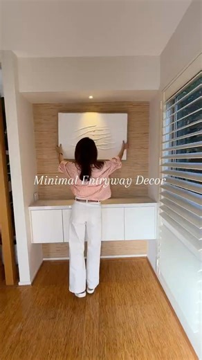Minimal entryway decor ideas | simple and modern home styling