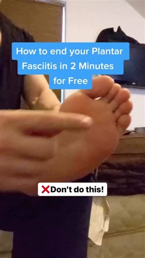 Leave the spoon, in the kitchen and try this great foot exercise to strengthen the small intrinsic muscles in the feet giving you FAST relief! #plantarfasciitis #plantarfascia #footpain #footpainrelief #foothealth #healthyfeet