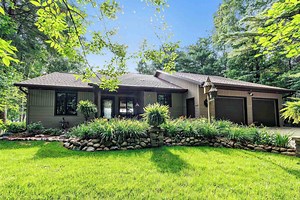 N6102 Wolf River Rd, Shawano, WI 54166 - MLS 50311805 - Coldwell Banker