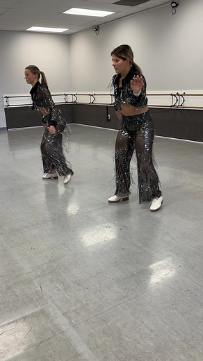 Another dress rehearsal to share. Loving this costume. Very Donna Summer ❤️ #tapdance #tapdancing #taptok