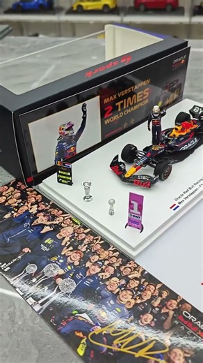 SMC Spark 2022 Japanese Grand Prix Verstappen's two-time F1 champion car, 1:43 scale.#modelcar #f1