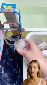 Muy practica la máquina de pelar ajos #reation #Reacciones #tendencia #tendencias2025 | Aris Kelly