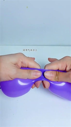 Easy Balloon Pinching Trick: Master It in 30 Seconds
