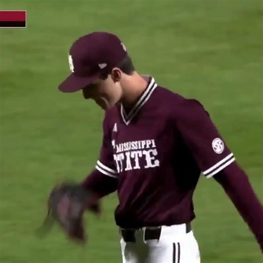 TJ Pompey hits a walk off homerun to start SEC play #arkansasrazorbacks #secbaseball #wps #baseball