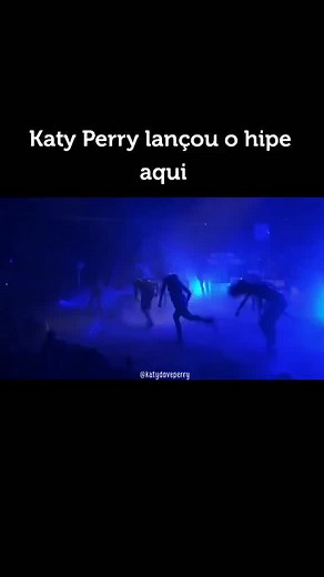 Katy Perry's Captivating Hip Hop Stage Performance