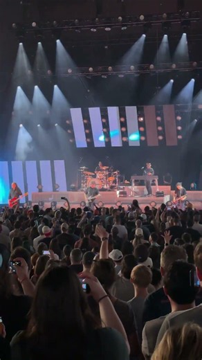 Jimmy Eat World #live #sterlingheights 6/12/26 #concert #rock #emo