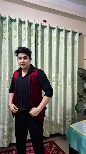 First time cheleder type dance korlam😂 Ami je pari na sheta amr Innocent face ta dekhlei bujha jacche😂.....Aije nin Dance...🧚‍♀️