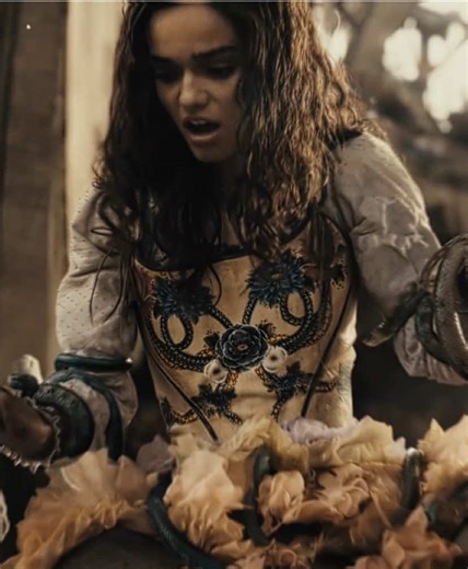 Lucy Gray Baird Scene from The Hunger Games