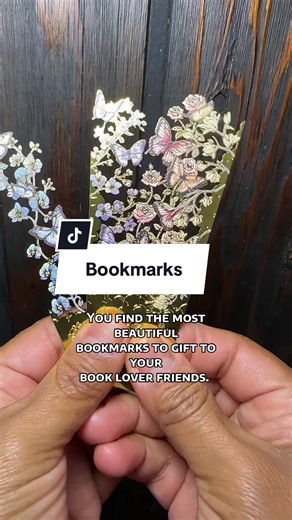 These bookmarks are just so beautiful. #bookmarks #booklovers #giftsideas