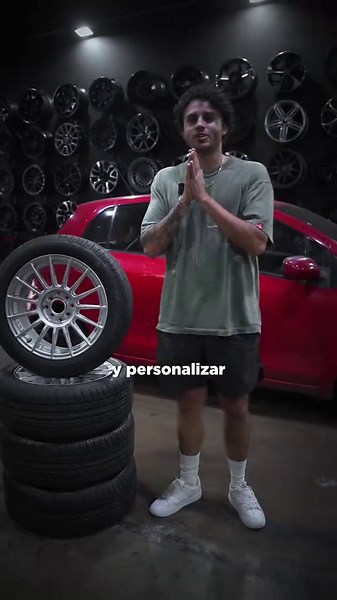 Alejandro Del Carpio pasó por JA WHEELS para darle un upgrade a Petra. Renovó llantas, eligió nuevos aros y además los mandó a pintar a medida, un servicio que también realizamos en la tienda para lograr el acabado exacto que buscas. #jawheels #toyota #fyp #viral #alejandrodelcarpio