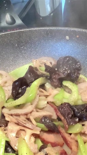 Sautéed Wood Ear Mushroom with Lotus Root and Celery