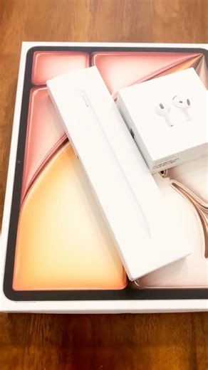 Apple Haul, 13 Inch IPad Air 1-Terabyte, Pencil Pro, New Ear Pods