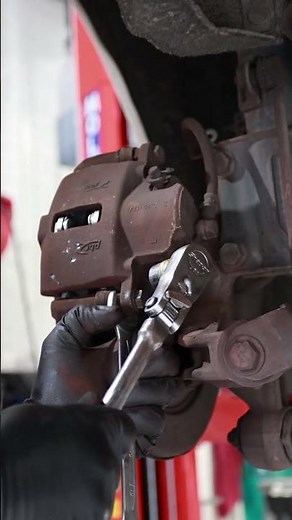 Break Pad & Rotor Replacement - Auto Response