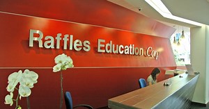 Oei Hong Leong wants Raffles Education's chairman out