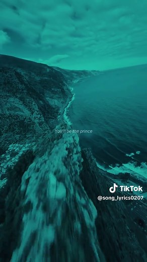 Taylor Swift's Love Story: Lyrics and Meaning