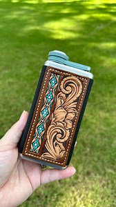 1.8K views · 176 reactions | Saw this Stanley flask and knew I had to make a cute little cover for it! 冀 This is available in my etsy shop!! Should I make more??? #leatherwork #handmade #tooledleather #hermanoakleather #leathercraft #available #flask #flaskcover #braidedrootscraftco #giftidea #westernstyle | Braided Roots Craft Co | Facebook