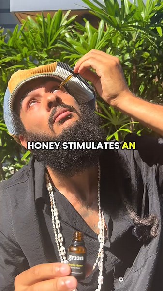 Struggling with dry eyes, blurry vision, irritation, or eye strain? Jimerito Honey Eye Drops, made with pure stingless bee honey, naturally hydrate, soothe redness, and support eye health—helping with cataracts, glaucoma, and long-term vision clarity. Experience the power of nature for brighter, healthier eyes! #eyehealth #cataract #glaucoma #eyes #eyesight