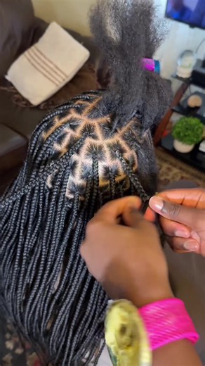 Smedium knotless waist length with color 1b braiding hair #braider #braidstyles #braidersontiktok #dmvbraider #protectivestyles