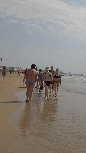 Amazing beach walk tour wow🔥❤️ | Amazing beach lifestyle | Amazing beach vibes | Beach walk tour/view | Nice beach walk tour | Perfect beach look | Beach vibes | Beach lifestyle | Holiday trip at beach side | Awsome beach view | Nice beach walk | #reels #trending #beach #beachlife #beachvibes | Ocean Hunks