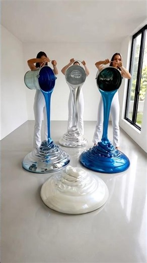THIS SAPPHIRE BLUE & SILVER FLOOR IS PURE LUXURY 💙🤍✨ MIRROR EPOXY FLOORING #epoxyfloor #home