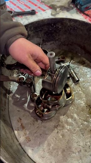 Easy Piston Pin Removal #automobile #engineblock #mechanic #lifehacks